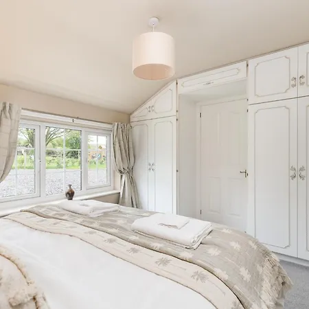 Wellbeing Escape, 1-bed With Yoga Malham