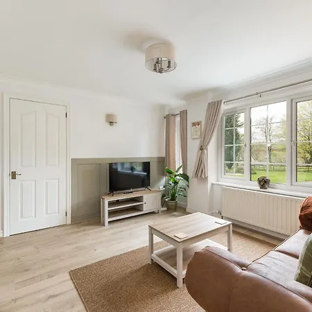 Wellbeing Escape, 1-bed With Yoga *